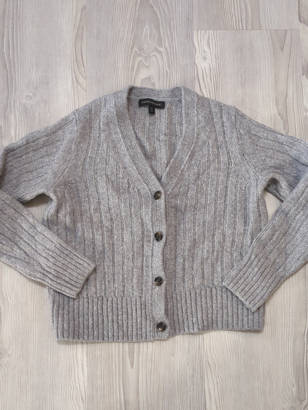 Banana Republic Merino Wool Alpaca Cable Knit Cardigan Sweater Gray XS Cozy Prep